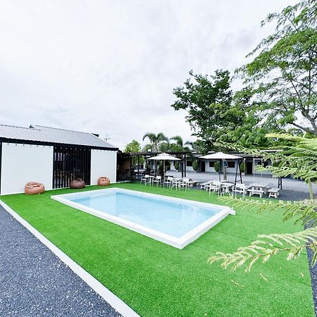 Peeranon Resort Nakhon Nayok Exterior foto